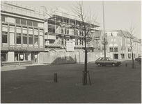 104550 Markt, westkant, gezien in de richting van de 'Marktstraat'. Nieuwbouw van De Librije (openbare bibliotheek en ...