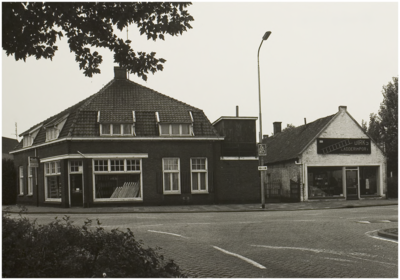104745 Mierloseweg (voorgrond en links), Burgemeester Krollaan (rechtdoor) en Hortsedijk (rechts), richting ...