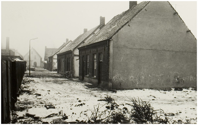 104781 Molenweg, gezien in de richting Molenstraat, 1960 - 1965