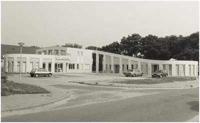 104818 Maaslaan 198. Medisch Centrum Brouwhuis, in gebruik sinds 2 mei 1989, 08-1989