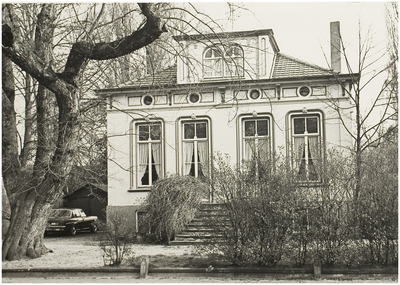 104947 Molenstraat 76. Woonhuis, gebouwd in 1870. Voorheen directeurswoning van het Sint Antoniusgasthuis, 1974