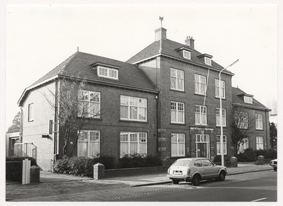 105039 Molenstraat 121. Gebouw van de Gemeentelijke Archiefdienst, 12-1983