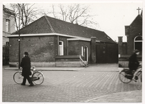 105127 Molenstraat 195, gezien vanuit de Beelsstraat. Links een deel van de Rijks HBS, vervolgens de Paterslaan en het ...