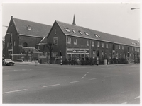 105207 Molenstraat, hoek Zuidende. Voormalig Capucijnenklooster en paterskerk. In de kerk is het draaiorgelmuseum ...