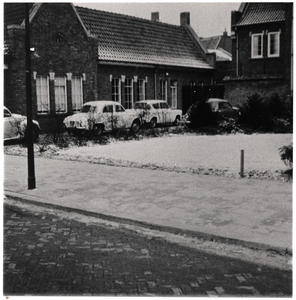 105546 Parkweg, hoek Smalle Haven (rechts). Gebouw van het Wit Gele Kruis, 1971