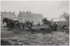 105647 Willem Prinzenstraat. Grondwerk nieuwbouw Theo Driessen Instituut, 1952