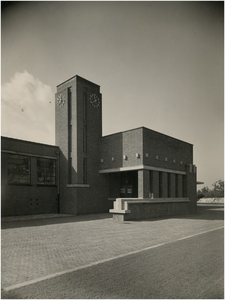 105737 Rooseindsestraat 5, gemeentelijk slachthuis, geopend op 18 september 1930, 1930