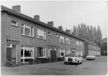 105949 Schepenstraat. Woningen van woningbouwvereniging Helmond-West, 01-05-1972