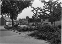 105951 Schepenstraat, gezien vanuit de 1e Haagstraat in de richting 'Deken van der Hagenstraat', 15-07-1987