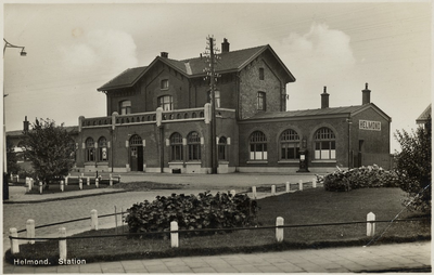 106059 Stationsplein. Voorzijde station, 1931