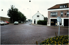 106100 Stationsplein, gezien in de richting Binnen Parallelweg, 07-1982
