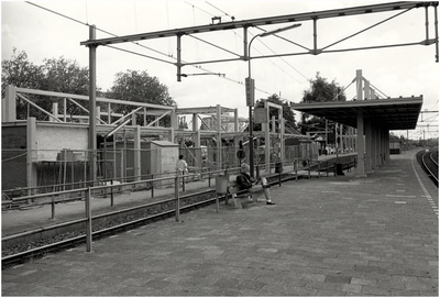 106162 Stationsplein. Nieuwbouw station, 05-06-1986