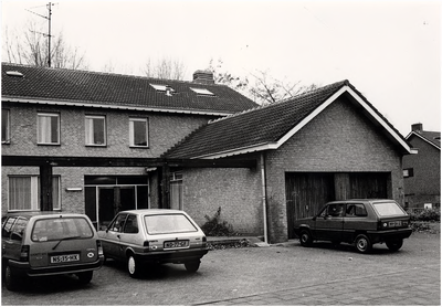 106179 Generaal Snijdersstraat 58. Voorzijde. Regionale Kruisvereniging Peelland en kraamcentrum, 17-11-1986