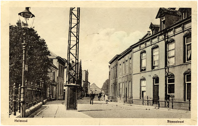 106258 Steenweg, gezien vanaf deVeestraatbrug in de richting 'Wesselmanlaan', 1910 - 1920