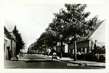 106337 Jan Stevensstraat, gezien vanaf de kruising met de Van Hoofstraat in de richting 'Dijksestraat', 1930 - 1940