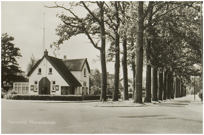 107034 Warandelaan, gezien vanaf de President Rooseveltlaan. Links de voormalige boswachterswoning, 1960 - 1970