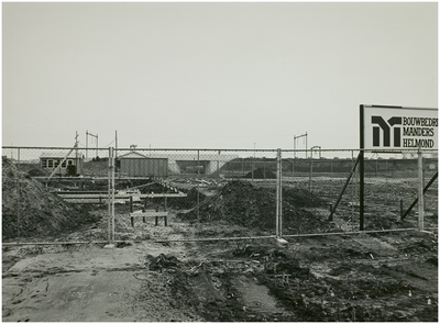 108183 Spoorwegen. Spoorlijn helmond - Venlo De in aanbouw zijn de spoorbrug Viaduct , 1985