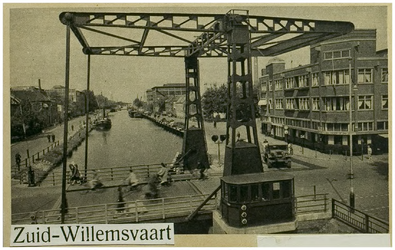 108349 Veestraatbrug. Veestraatbrug, gezien in noordelijke richting, 1945 - 1955
