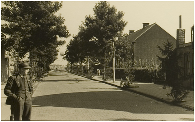 109683 Bevrijdingsherdenking. 1945. Korenbloemstraat, 1945