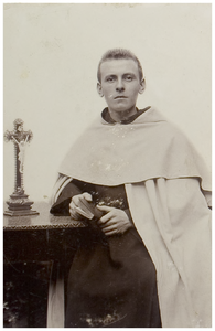 114527 Pater A. Meulendijks O Carm. Geboren te Helmond 23 oktober 1877 overleden te Zenderen 3 augustus 1925, z.j.