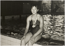 114783 Jolanda Romero. Zwemkampioen op de Para - Olympics, 08-1984