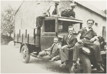 117130 Personeel brandstoffenhandel van Kessel, 1939 - 1949