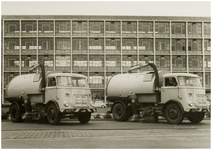 117573 Reinigingsdienst. Wagen voor het reinigen van afvalwateringsputten en riolen, 1967