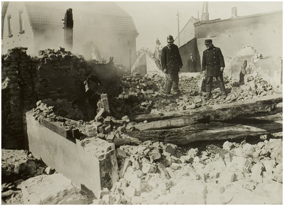 117804 Brand te Bakel waarbij de Helmondse Brandweer assisteerde, 07-1932