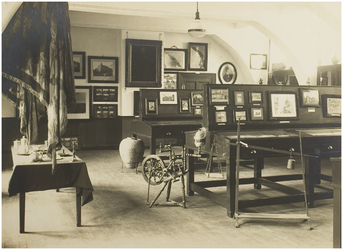 117945 Kasteel Interieur. Museum in het Kasteel, 1930