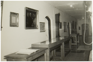 117960 Kasteel. (Interieur). Museumingang, 19-11-1964