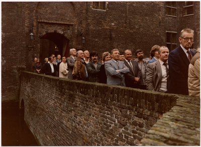 118236 Opening kermis met o.a. het aanzeggen door het Catharinagilde, 1980