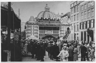 118276 Kermis. Het amusementspark Shimmz van attractie exploitant Hommerson, hier afgebeeld op een kermis in 1930, 1930
