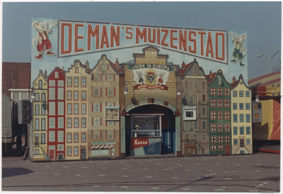 118307 Kermis. De man's muizenstad, ( kermis attractie ), 1969