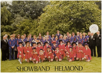 118512 Muziekanten en dansmariekes van de Showband Helmond, 1987