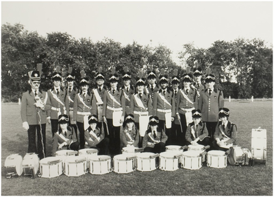 118530 Helmonds Muziek Corps, drumband, 1978