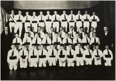 118570 Turnvereniging Utile Dulci. Jongensafdeling, 1930