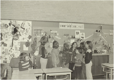 119549 Een klassenfoto: Klas 4 van de Franklin Rooseveltschool (Reigerlaan), 1974