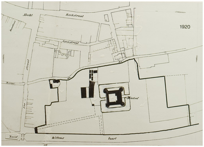 120301 Helmond. Reproductie van plattegrond van het kasteel en de kasteeltuin ingetekend op een kaart van 1920., 1972