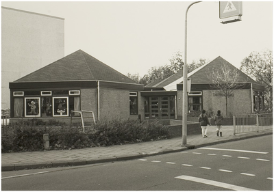 120469 James Ensorlaan. Kleuterafdeling van basisschool de Hoefslag, 30-10-1986