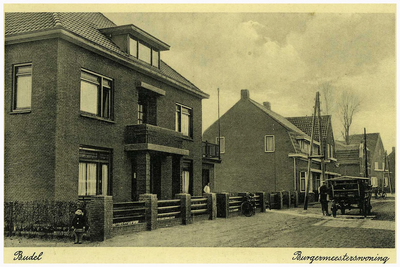 45219 Ambtswoning burgemeester van Johan van Hout, Dr. Ant. Mathijsenstraat Budel: Ambtswoning is gebouwd in 1932. ...