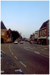 45245 Markt en Dr. Ant. Mathijsenstraat: rechts winkelpanden op de plaats van het voormalige hotel de Arend, rechts ...
