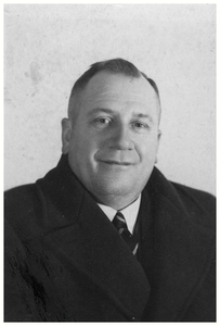 45549 Francis van Asten,Budel: oprichter autobusdienst F. van Asten. 1. Francis van Asten;, 1936