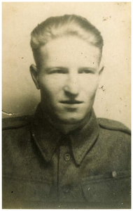 45709 Engelse soldaat Budel: Donald Fergusson eerste bevrijder van Budel 20-09-1944. 1. Donald Fergusson, 1944 - 1945
