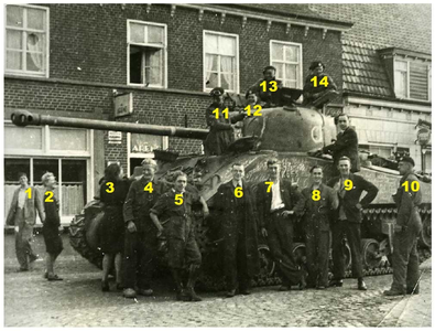 45715 Bevrijding Budel: september 1944 gemaakt voor Hotel De Arend op de markt in Budel. , 20-09-1944