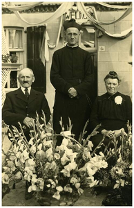 45760 Neomist pater Adrianus van Meijl, Gastel: * 11-02-1917 + Rome 2004 priester gewijd in 1941, 1e H. Mis in 1945 ...