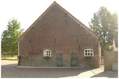 45929 Kortgevelboerderij Molenstraat 46, Budel (bouwjaar 1891), 09-2005