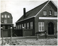 Een serie van 15 foto's betreffende de St. Annaschool in Budel, 1970 - 1977