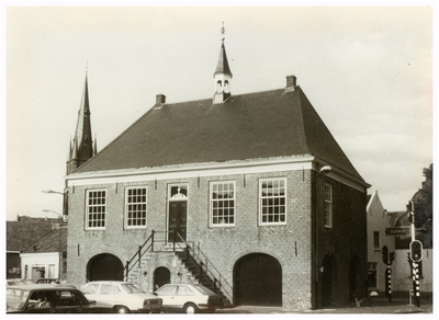 46361 Gemeentelijk monument gemeentehuis Budel, Markt 28: na restauratie, 1980 - 1984