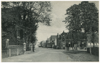 46466 Dr. Ant. Mathijsenstraat: Links Nederlands Hervormde kerk, rechts de Café De Bonte Os, 1934