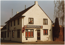 47046 Café Disco Down Town, voorheen zuivelhuis , daarvoor slagerij van Winkel, Budel, 1985